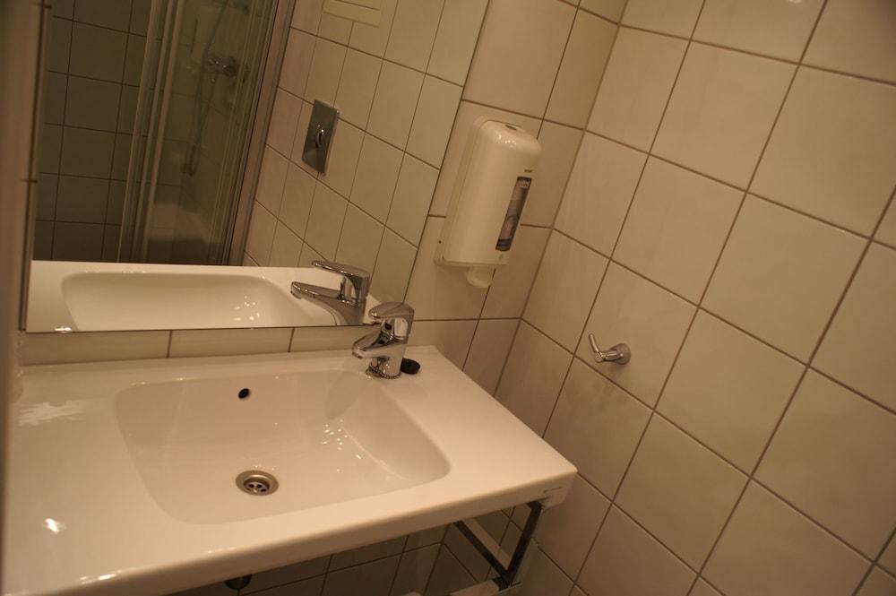Nordfjord Hotell - Bryggen Nordfjordeid Exteriör bild