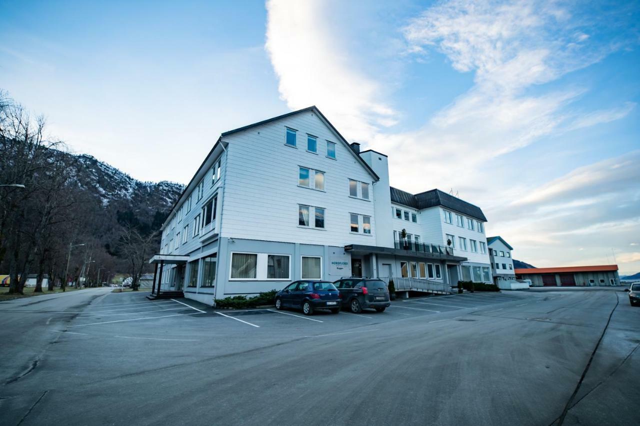 Nordfjord Hotell - Bryggen Nordfjordeid Exteriör bild